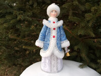 Кукла Снегурочка с колокольчиком